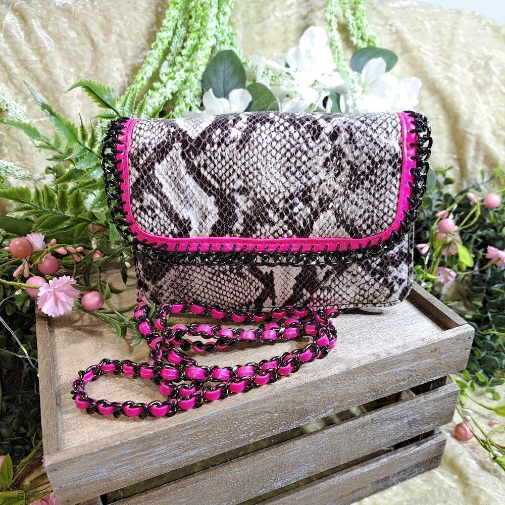 NWOT Poppie Jones Crossbody Bag
